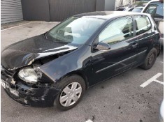 volkswagen golf v berlina (1k1) del año 2004