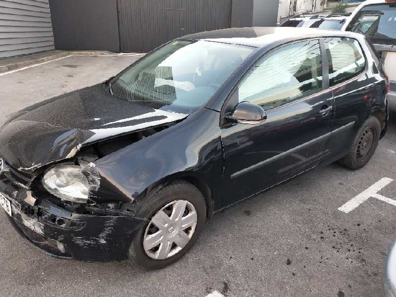 volkswagen golf v berlina (1k1) del año 2004