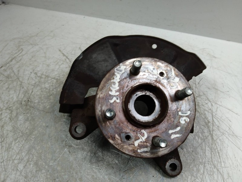 Recambio de mangueta delantera izquierda para kia shuma ii 1.6 cat referencia OEM IAM   