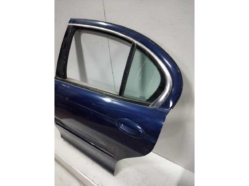 Recambio de puerta trasera izquierda para jaguar x-type 2.5 v6 24v cat referencia OEM IAM   