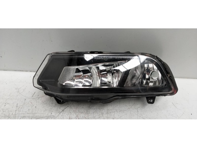 Recambio de faro antiniebla izquierdo para volkswagen polo (6c1) advance bluemotion referencia OEM IAM 6C0941661D  