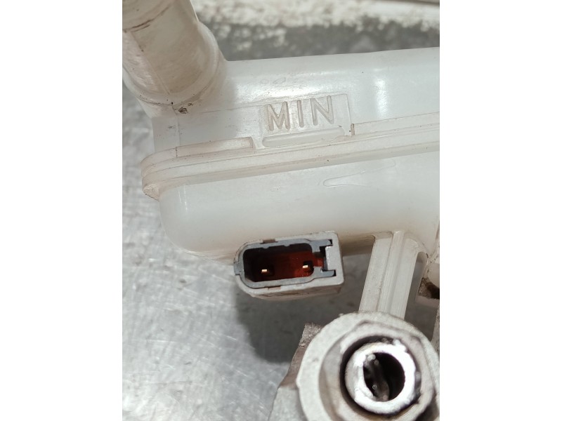 Recambio de bomba freno para ford fiesta (cb1) referencia OEM IAM 0204054029 Y24653 