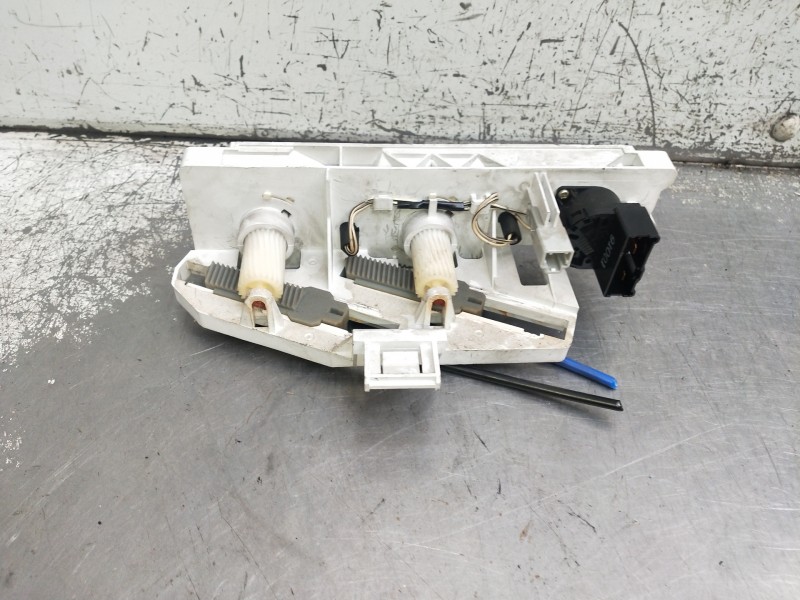 Recambio de mando calefaccion / aire acondicionado para honda hr-v (gh) vtec top 4wd (5-ptas.) referencia OEM IAM M9X07  