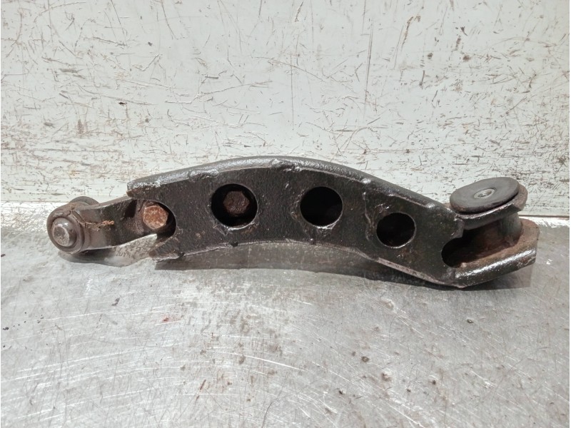 Recambio de brazo suspension inferior delantero derecho para opel corsa b referencia OEM IAM   