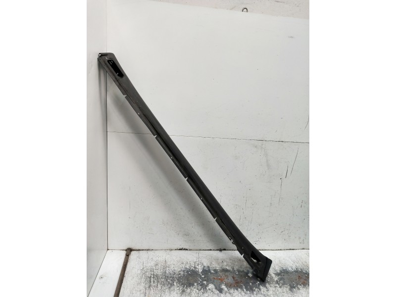 Recambio de faldon lateral para porsche cayenne (typ 92aa) diesel referencia OEM IAM   