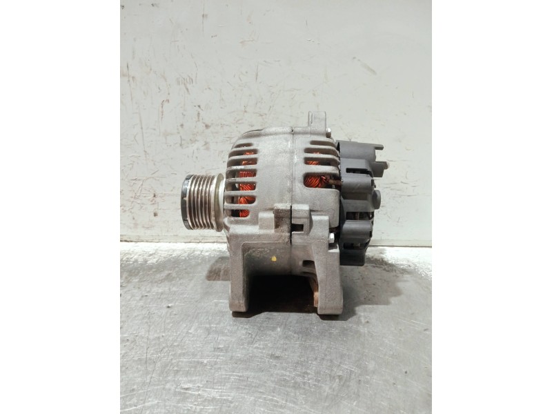 Recambio de alternador para nissan micra (k12e) referencia OEM IAM 8200386806 2542945B TG11C034