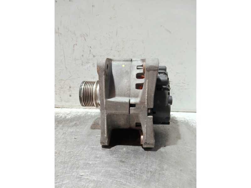 Recambio de alternador para nissan micra (k12e) referencia OEM IAM 8200386806 2542945B TG11C034