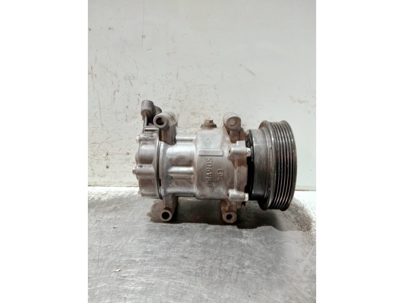 Recambio de compresor aire acondicionado para nissan micra (k12e) referencia OEM IAM 8200365787 SD6V12 