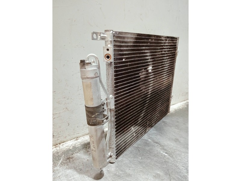 Recambio de condensador / radiador aire acondicionado para nissan micra (k12e) referencia OEM IAM 92100AY601  