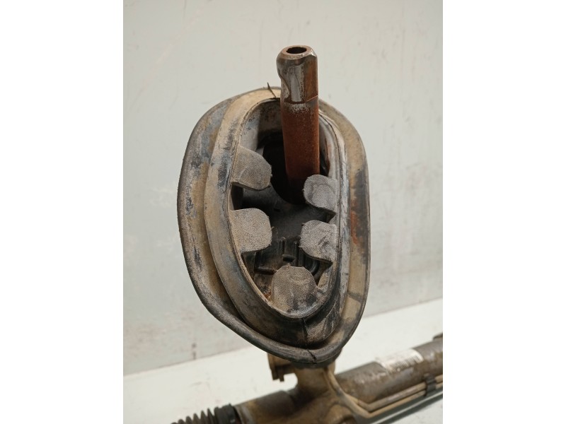 Recambio de cremallera direccion para land rover freelander (lr2) 2.2 td4 referencia OEM IAM 7G913A500TN  