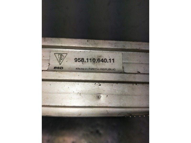 Recambio de intercooler para porsche cayenne (typ 92aa) diesel referencia OEM IAM 7P0145804B G2849005 95811064011