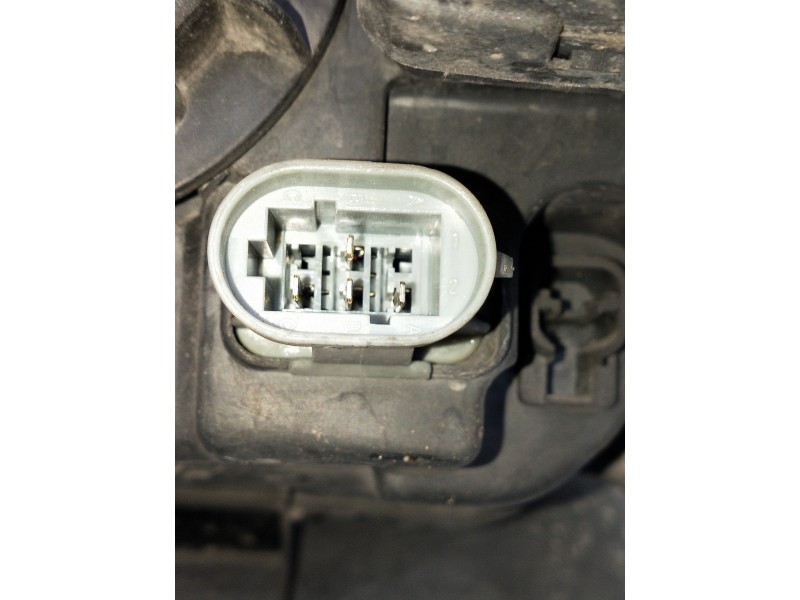 Recambio de faro derecho para renault megane i coupe fase 2 (da..) referencia OEM IAM 04HRCPL02A001A 7700427870Q 