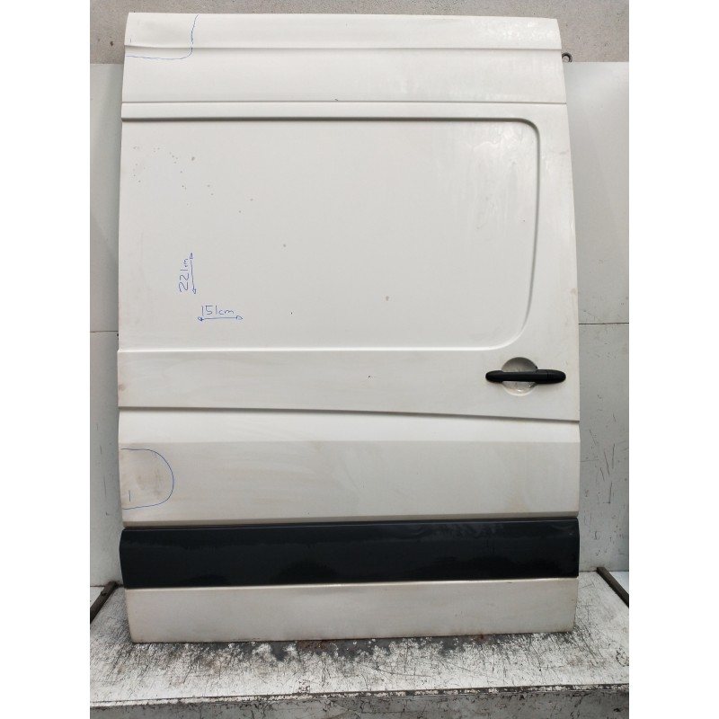 Recambio de puerta lateral corredera derecha para volkswagen crafter caja cerrada referencia OEM IAM  221CM X 151CM 5P