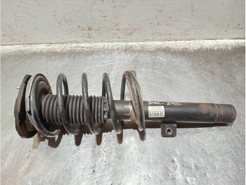 Recambio de amortiguador delantero derecho para peugeot 206 berlina referencia OEM IAM 5768D  