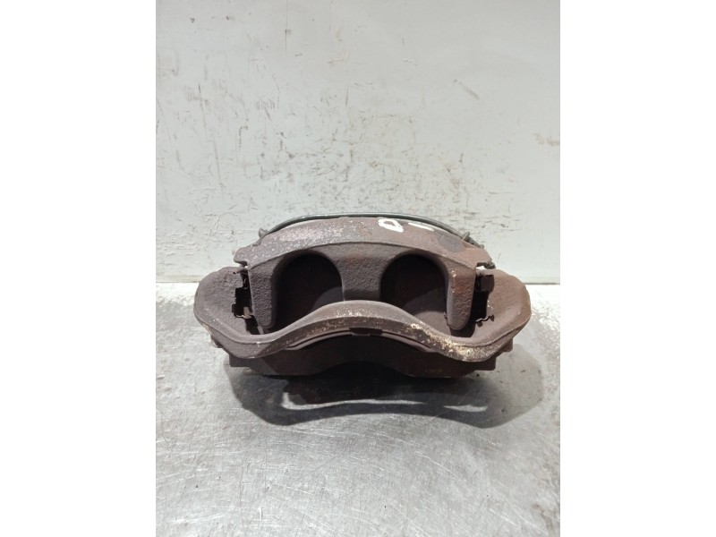 Recambio de pinza freno delantera izquierda para volkswagen crafter caja cerrada referencia OEM IAM 929302  