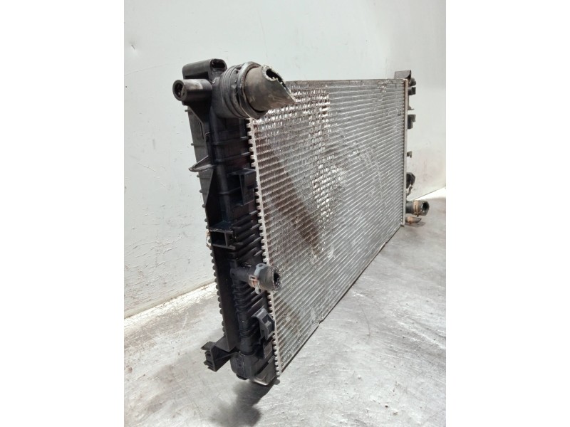 Recambio de radiador agua para volkswagen crafter caja cerrada referencia OEM IAM 9065000102 2E0121253A 988151J
