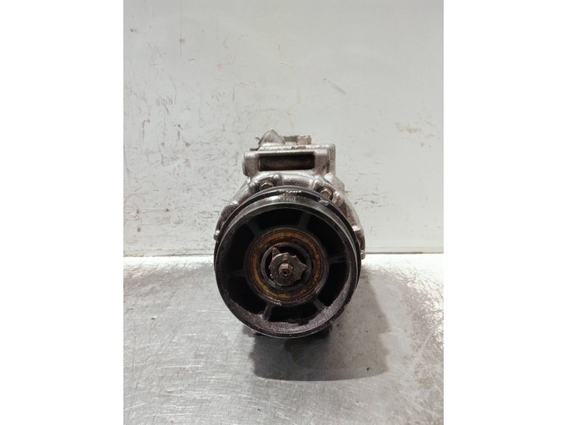 Recambio de compresor aire acondicionado para volkswagen crafter caja cerrada referencia OEM IAM 43710069603D DCP32045 