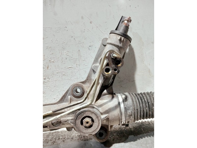 Recambio de cremallera direccion para volkswagen crafter caja cerrada referencia OEM IAM A9064601300 606279 