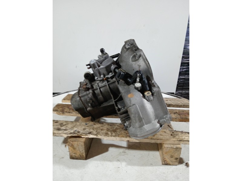 Recambio de caja cambios para opel corsa b referencia OEM IAM C873W374  5V