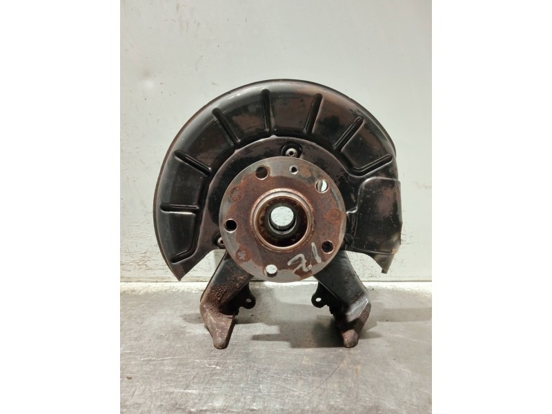 Recambio de mangueta delantera izquierda para volkswagen golf vi (5k1) referencia OEM IAM 1K0400053  