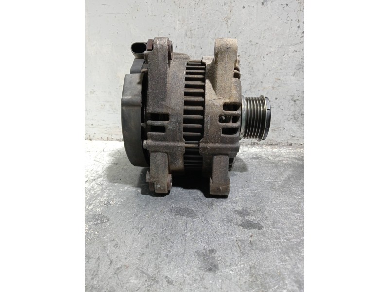 Recambio de alternador para land rover freelander (lr2) 2.2 td4 referencia OEM IAM 0121615021 6G9N10300ADB 