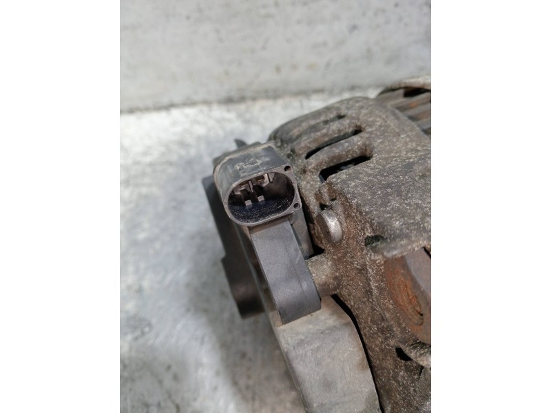 Recambio de alternador para land rover freelander (lr2) 2.2 td4 referencia OEM IAM 0121615021 6G9N10300ADB 