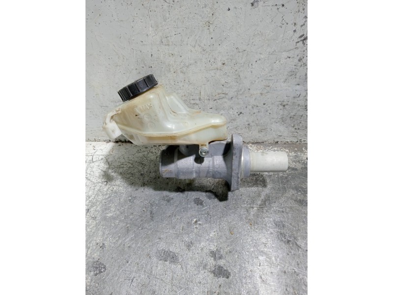 Recambio de bomba freno para land rover freelander (lr2) 2.2 td4 referencia OEM IAM 03350885571  