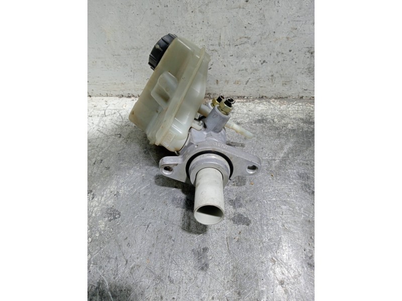 Recambio de bomba freno para land rover freelander (lr2) 2.2 td4 referencia OEM IAM 03350885571  