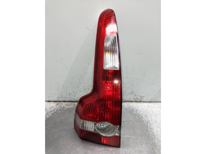 Recambio de piloto trasero izquierdo para volvo v50 familiar referencia OEM IAM   