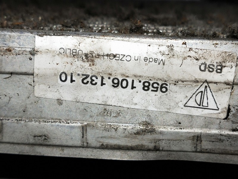 Recambio de radiador agua para porsche cayenne (typ 92aa) diesel referencia OEM IAM 95810613210  