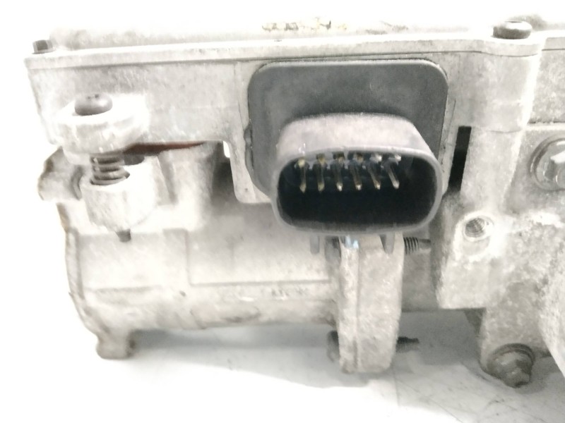 Recambio de caja mariposa para jaguar s-type 4.0 v8 32v cat referencia OEM IAM XR8UBM005696B 070199 