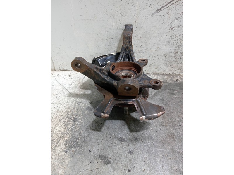 Recambio de mangueta delantera derecha para hyundai ix20 referencia OEM IAM   