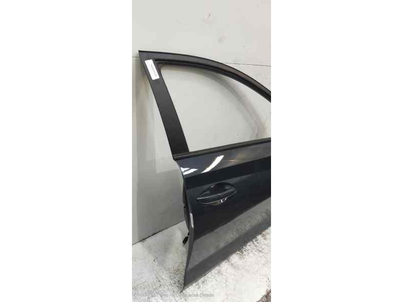 Recambio de puerta delantera derecha para hyundai i20 klass referencia OEM IAM   