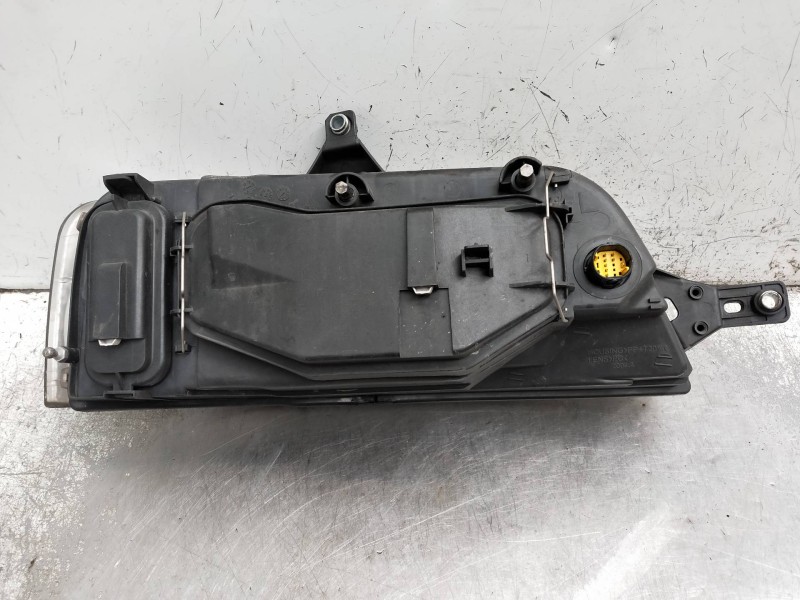 Recambio de faro izquierdo para fiat ducato caja cerrada 11 (desde 03.02) referencia OEM IAM 04615829  
