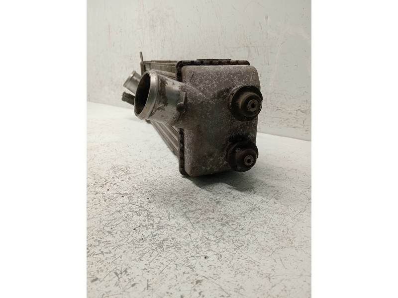 Recambio de intercooler para hyundai ix20 referencia OEM IAM 282712A700  