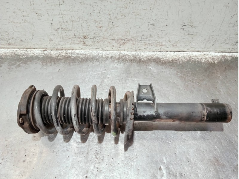 Recambio de amortiguador delantero derecho para volkswagen caddy ka/kb (2k) referencia OEM IAM 1T0413031HQ  