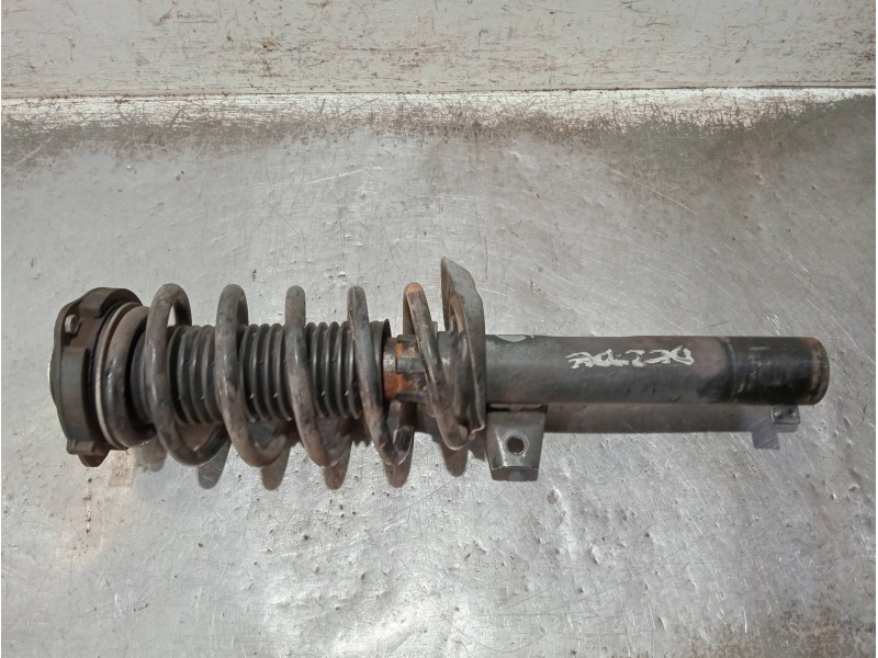 Recambio de amortiguador delantero derecho para volkswagen caddy ka/kb (2k) referencia OEM IAM 1T0413031HQ  