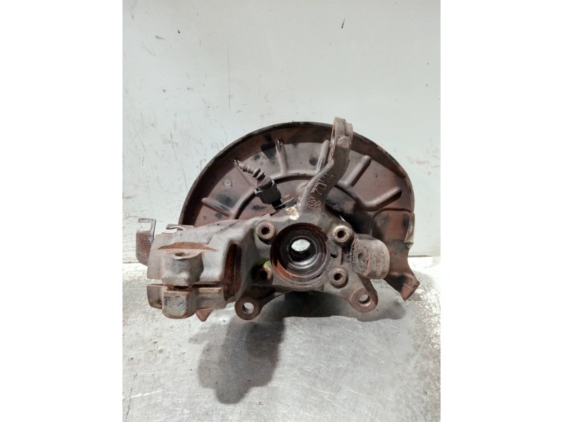 Recambio de mangueta delantera derecha para volkswagen caddy ka/kb (2k) referencia OEM IAM 1K0615312F  