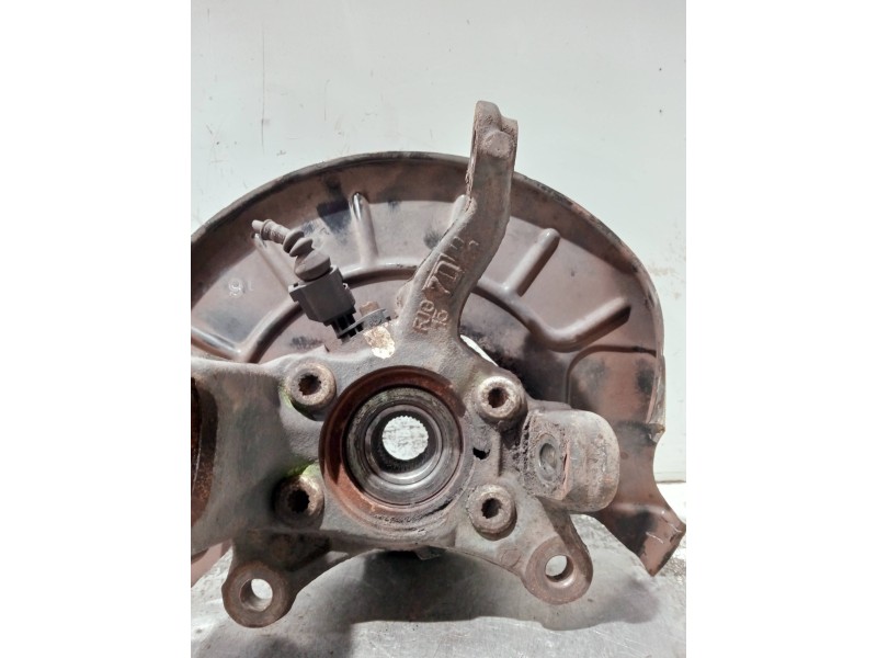 Recambio de mangueta delantera derecha para volkswagen caddy ka/kb (2k) referencia OEM IAM 1K0615312F  