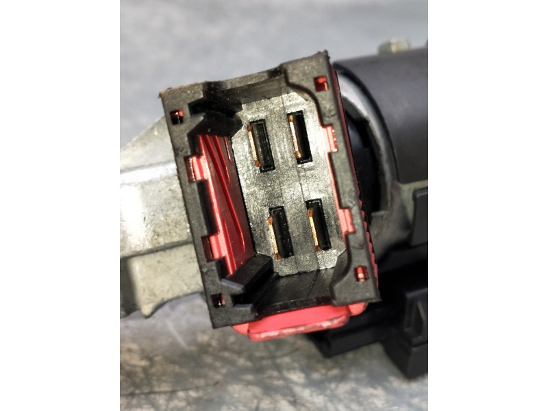 Recambio de conmutador de arranque para renault clio iii referencia OEM IAM 2167388472T 8200214173G 