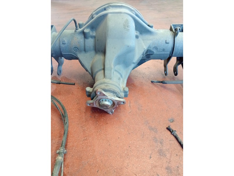 Recambio de puente trasero para volkswagen crafter caja cerrada referencia OEM IAM   