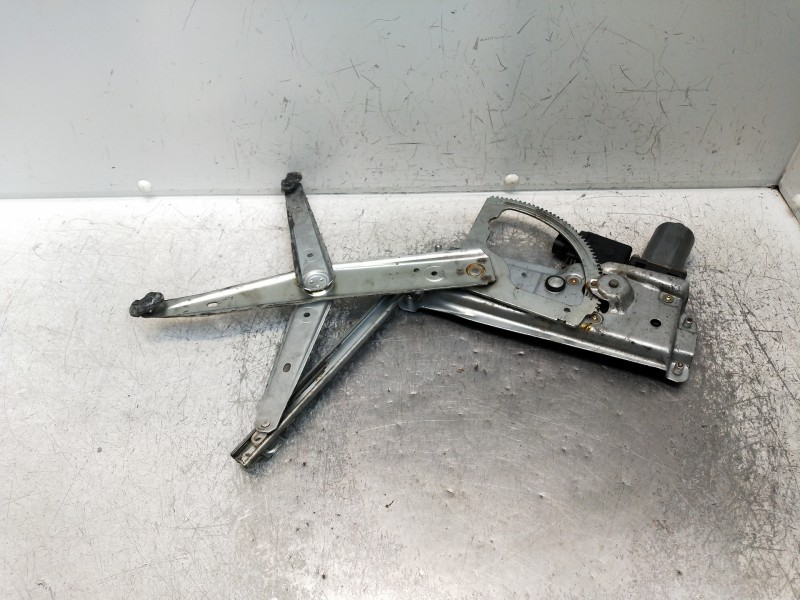 Recambio de elevalunas delantero izquierdo para opel vectra b berlina referencia OEM IAM 90520227  4P