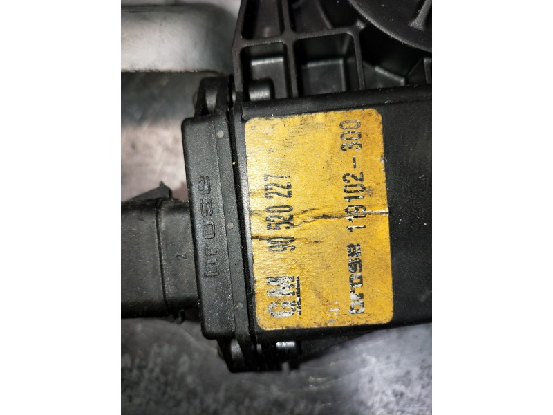 Recambio de elevalunas delantero izquierdo para opel vectra b berlina referencia OEM IAM 90520227  4P