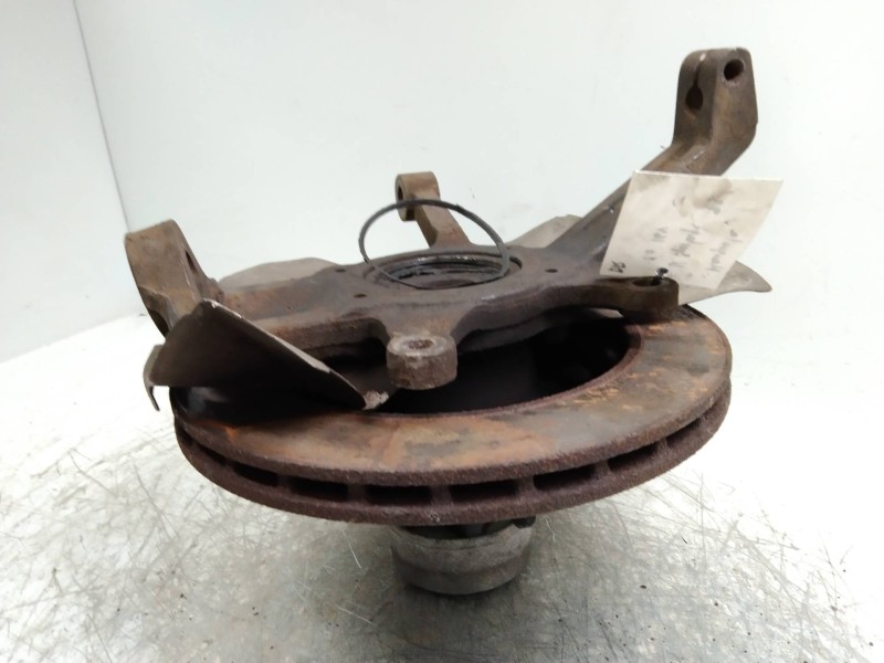 Recambio de mangueta delantera derecha para kia sportage 2.0 16v cat referencia OEM IAM   
