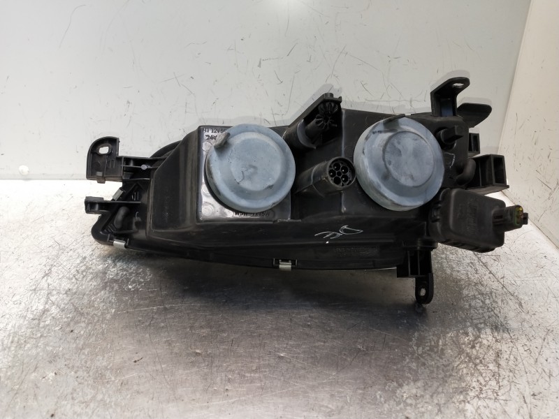 Recambio de faro derecho para opel vectra b berlina referencia OEM IAM   