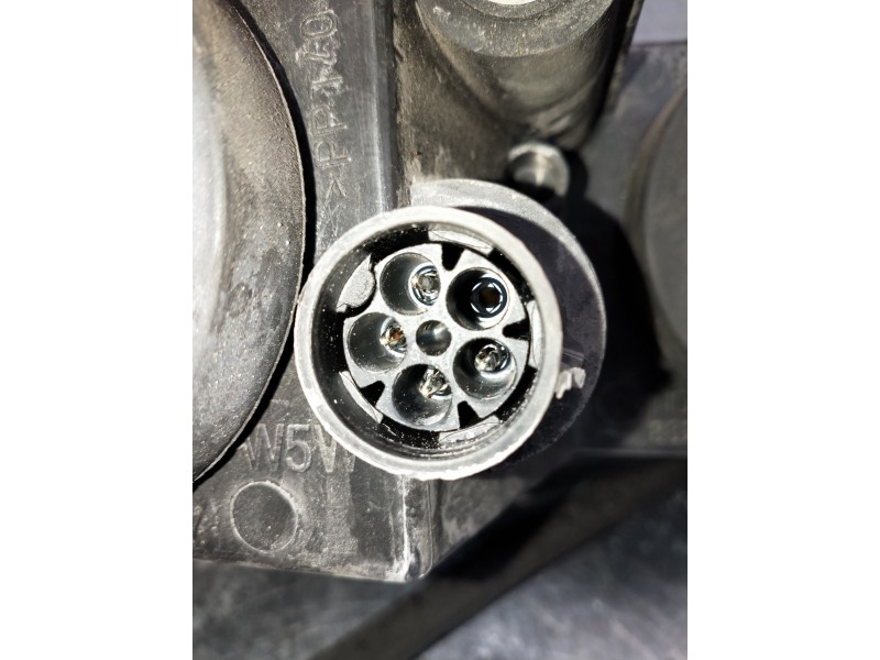 Recambio de faro izquierdo para opel vectra b berlina referencia OEM IAM 085787 88204968 