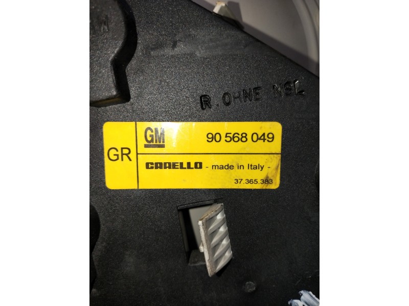 Recambio de piloto trasero derecho para opel vectra b berlina referencia OEM IAM 90568049  