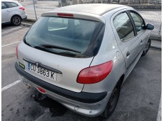 peugeot 206 berlina del año 2000 2