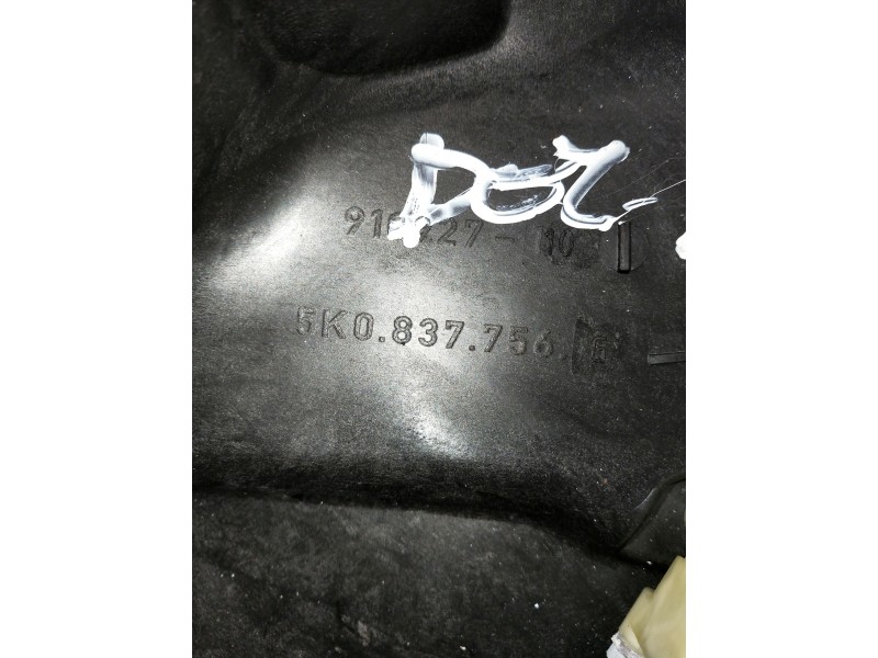 Recambio de elevalunas delantero derecho para volkswagen golf vi (5k1) referencia OEM IAM 5K0837756G 5K1837730P 5P