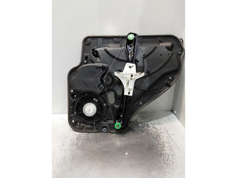 Recambio de elevalunas trasero izquierdo para volkswagen golf vi (5k1) referencia OEM IAM TK4839755L 5K4839729J 5P